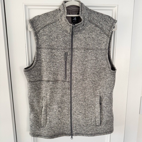 johnnie-O Other - Johnnie-o Men’s Vest Medium